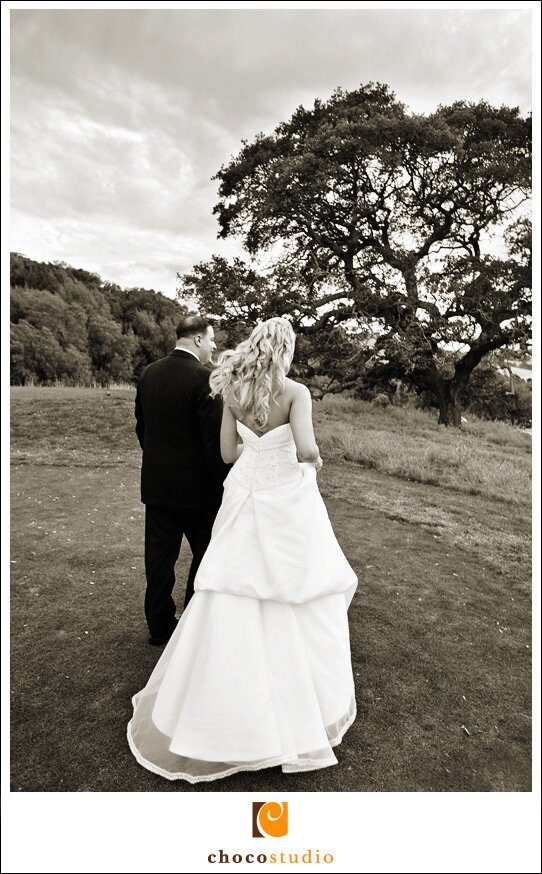 Black and White Bride and Groom Photo