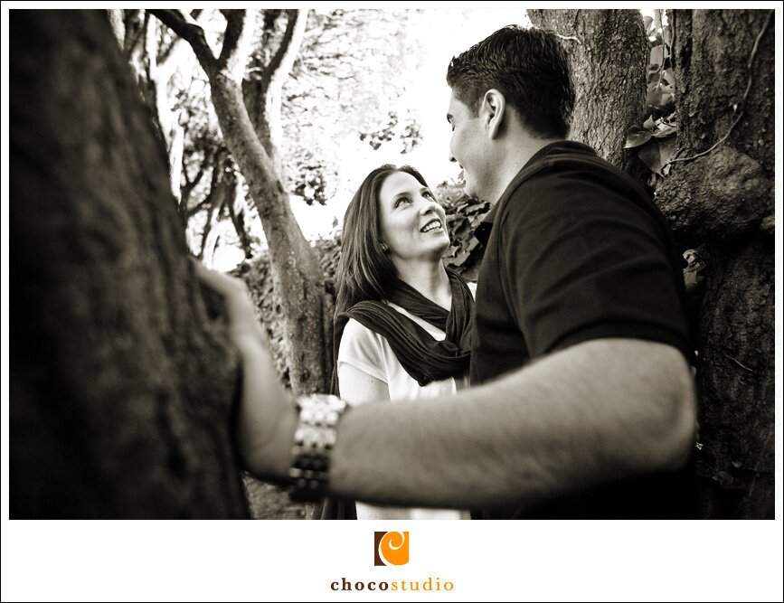 Jen and Ignacio's engagement session photo